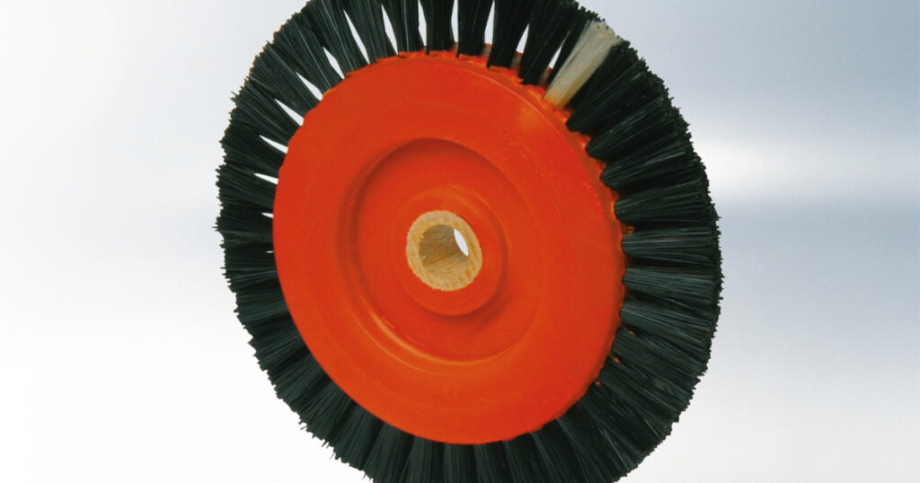 ** POLISHING BRUSHES